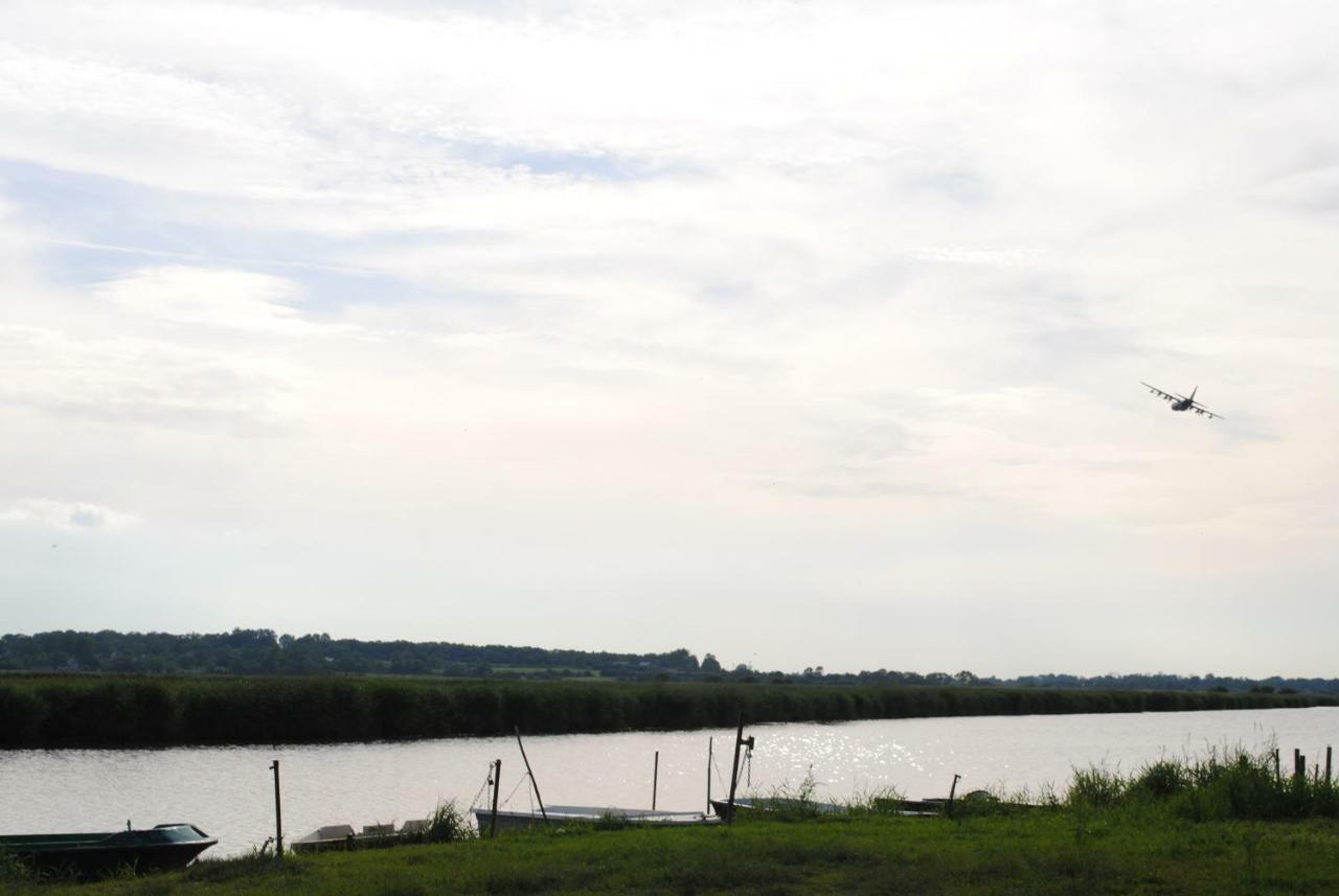 Gite Le Sainte Mere Eglise Exteriör bild